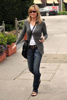 Courtney Thorne-Smith feet photo thumbnail