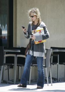 Courtney Thorne-Smith feet photo thumbnail