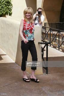 Courtney Thorne-Smith feet photo thumbnail