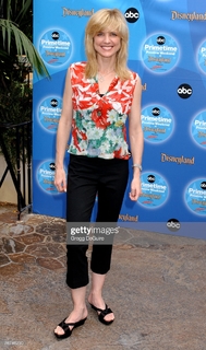 Courtney Thorne-Smith feet photo thumbnail