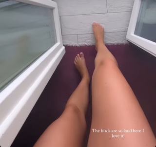 Courtney Veale feet photo 11