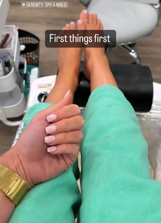 Courtney Veale feet photo 4