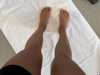 Courtney Veale feet photo 4