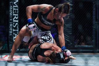 Cris Cyborg feet photo thumbnail