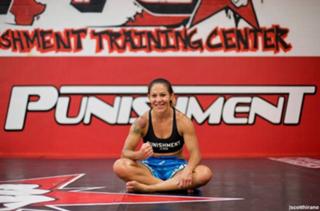 Cris Cyborg feet photo thumbnail