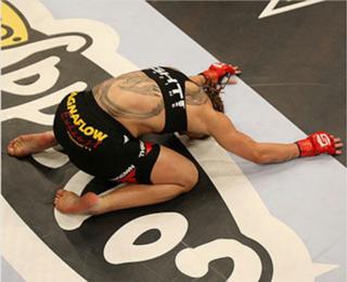 Cris Cyborg feet photo thumbnail