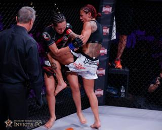Cris Cyborg feet photo thumbnail