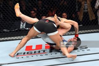 Cris Cyborg feet photo thumbnail