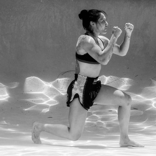 Cris Cyborg feet photo thumbnail