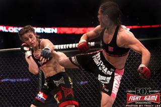 Cris Cyborg feet photo thumbnail