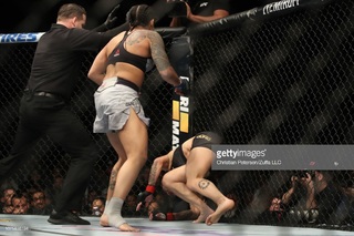 Cris Cyborg feet photo thumbnail