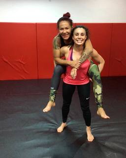 Cris Cyborg feet photo thumbnail