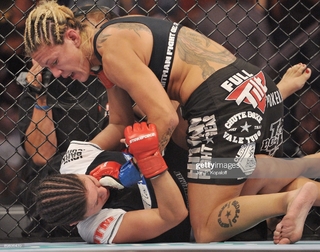 Cris Cyborg feet photo thumbnail