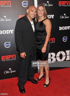 Cris Cyborg feet photo thumbnail