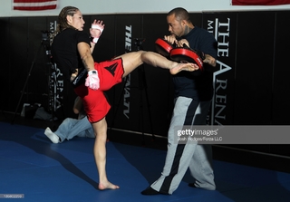 Cris Cyborg feet photo thumbnail