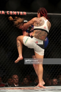 Cris Cyborg feet photo thumbnail