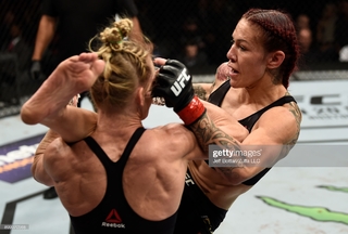 Cris Cyborg feet photo thumbnail