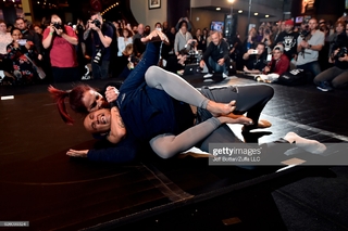 Cris Cyborg feet photo thumbnail