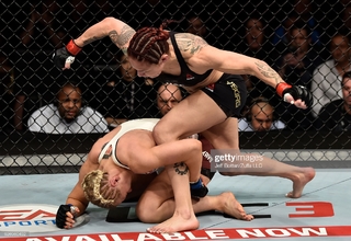 Cris Cyborg feet photo thumbnail