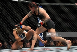 Cris Cyborg feet photo thumbnail