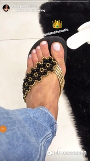 Cris Cyborg feet photo thumbnail