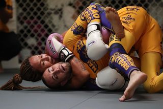 Cris Cyborg feet photo thumbnail