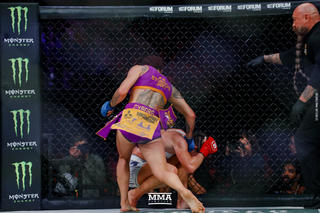 Cris Cyborg feet photo thumbnail