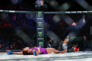 Cris Cyborg feet photo thumbnail