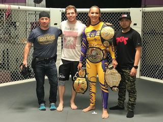 Cris Cyborg feet photo thumbnail