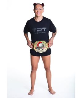Cris Cyborg feet photo thumbnail