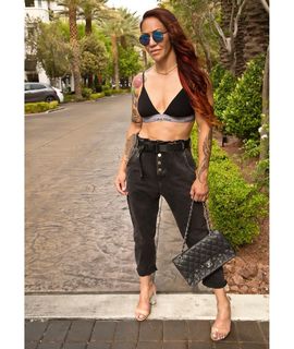 Cris Cyborg feet photo thumbnail