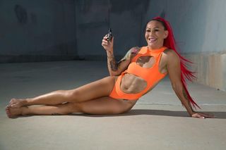 Cris Cyborg feet photo thumbnail