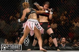 Cris Cyborg feet photo thumbnail