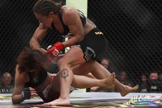 Cris Cyborg feet photo thumbnail