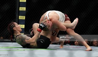Cris Cyborg feet photo thumbnail