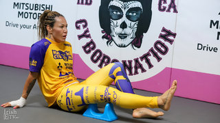 Cris Cyborg feet photo thumbnail