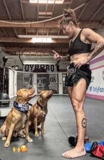 Cris Cyborg feet photo thumbnail