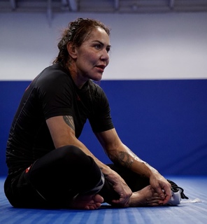 Cris Cyborg feet photo thumbnail