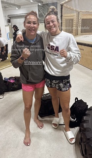 Cris Cyborg feet photo thumbnail