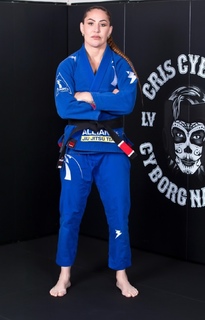 Cris Cyborg feet photo thumbnail