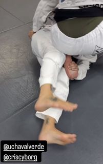 Cris Cyborg feet photo thumbnail