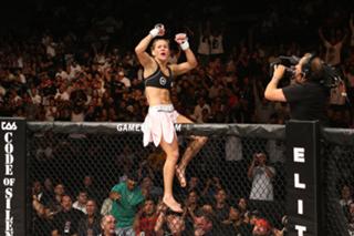 Cris Cyborg feet photo thumbnail