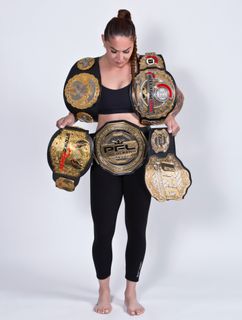 Cris Cyborg feet photo 9