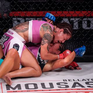 Cris Cyborg feet photo 2