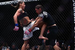 Cris Cyborg feet photo thumbnail