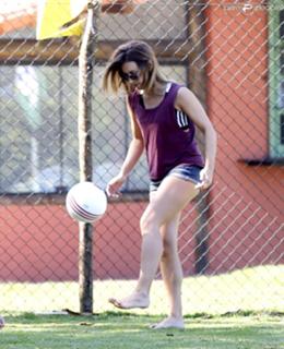 Cris Dias feet photo 12