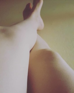 Criss Paiva feet photo 4