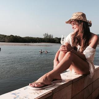 Cristiana Oliveira feet photo 9