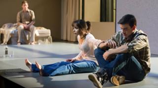 Cristin Milioti feet photo thumbnail