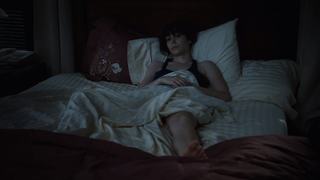 Cristin Milioti feet photo thumbnail